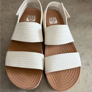 Reef White Double-Strap waterproof Sandals with Tan Footbed